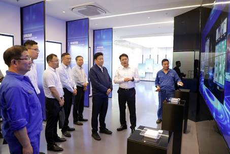 打造向上向前第一象限生力軍 錘煉甘于做人做事作難、受苦受累受屈的企業家隊伍——河南投資集團黨委書記、董事長劉新勇蒞臨安彩高科開展主題教育調研